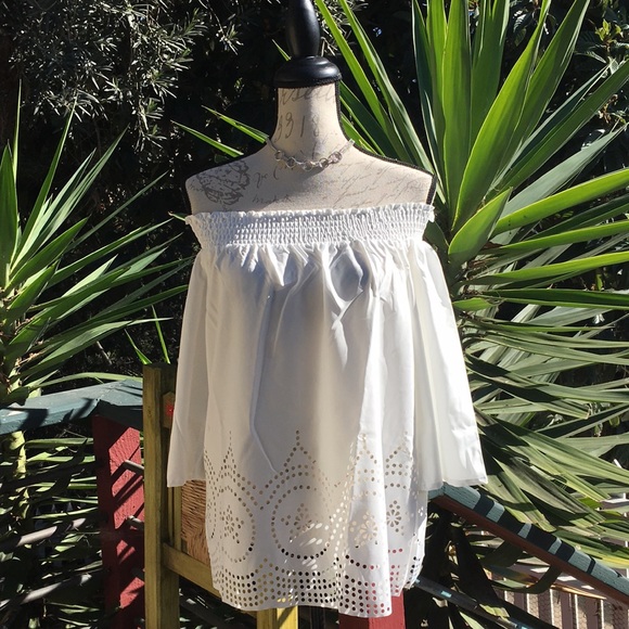 New!! Off Shoulder Blouse - Picture 2 of 6